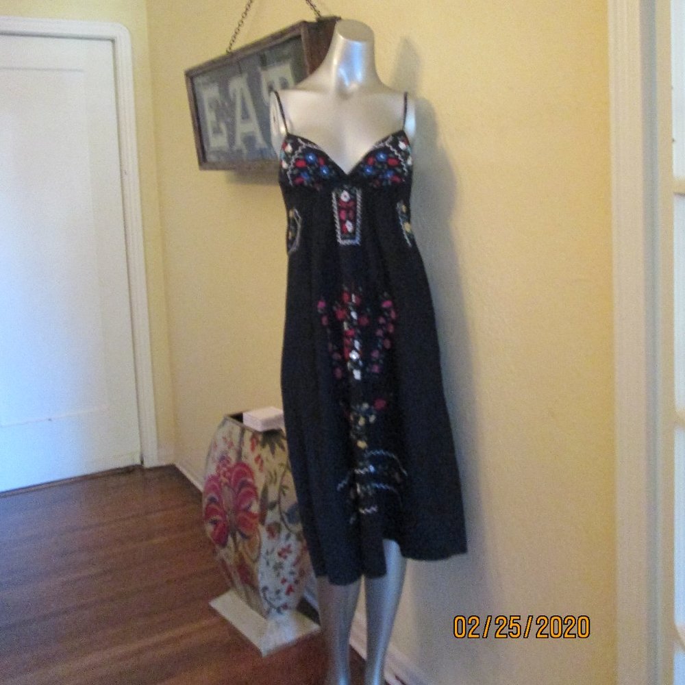 Voom Joy Han Embroidered Sundress Black Floral Sm